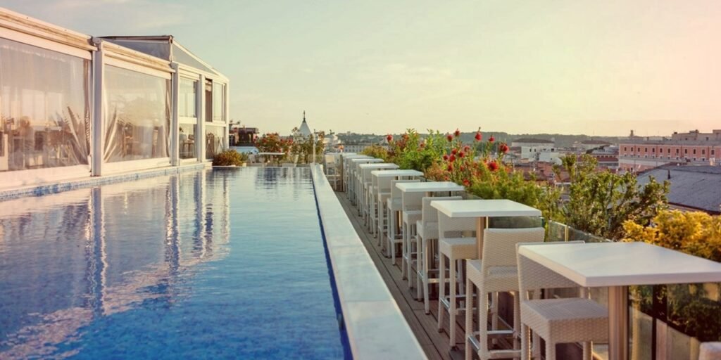 Rooftop Pool und Dachterrasse NH Anantara Palazzo Naiadi Rom