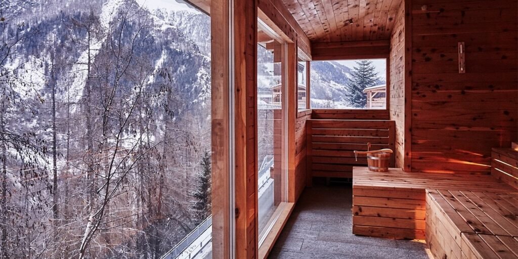 Hotel Zur Goldenen Rose Schnalstal Karthaus Sauna mit Alpenblick