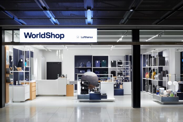 Worldshop und Miles & More bieten dir die perfekte Gelegenheit, in dieser Weihnachtszeit bei einem besonderen Gewinnspiel mitzumachen! / © Miles & More GmbH