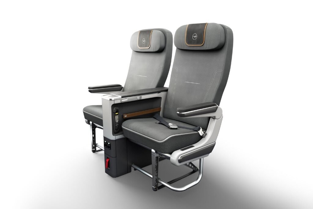 Sitze der Premium Economy Class in der Boeing - Lufthansa