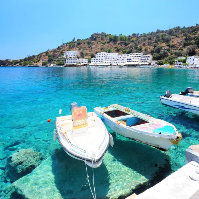 Buche jetzt einen Aufenthalt bei Marriott Bonvoy von mindestens 5 Nächten in Kreta, Korfu, Zante oder der Algarve und hol dir exklusive VIP-Vorteile.
