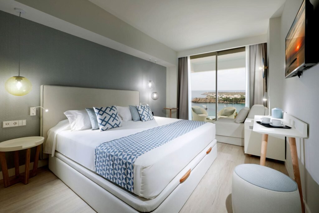 Palladium Hotel Menorca, Trademark Collection- Bedroom