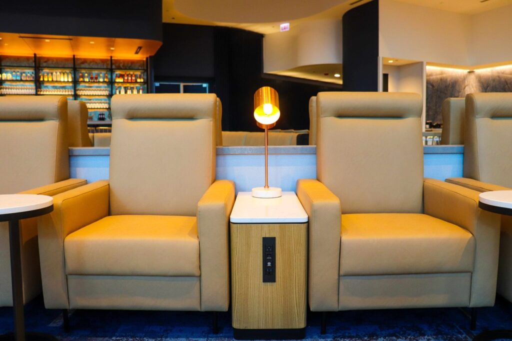 LOT Business Lounge Chicago - armchairs (c) LOT Polish Airline